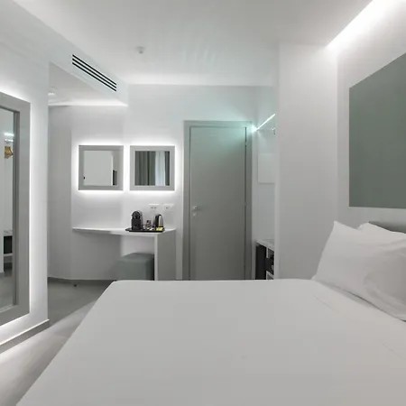 Отель The Grove